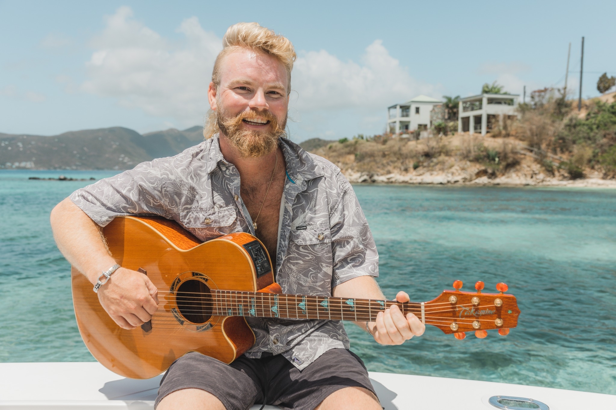 MOSS HENRY LIVE MUSIC    SAINT JOHN ISLAND GUIDE