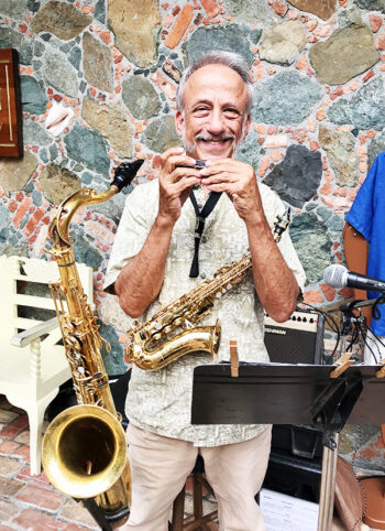 RICH GREENGOLD    ST JOHN LIVE MUSIC    SAINT JOHN ISLAND GUIDE