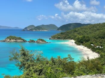 TRUNK BAY -- SAINT JOHN ISLAND GUIDE